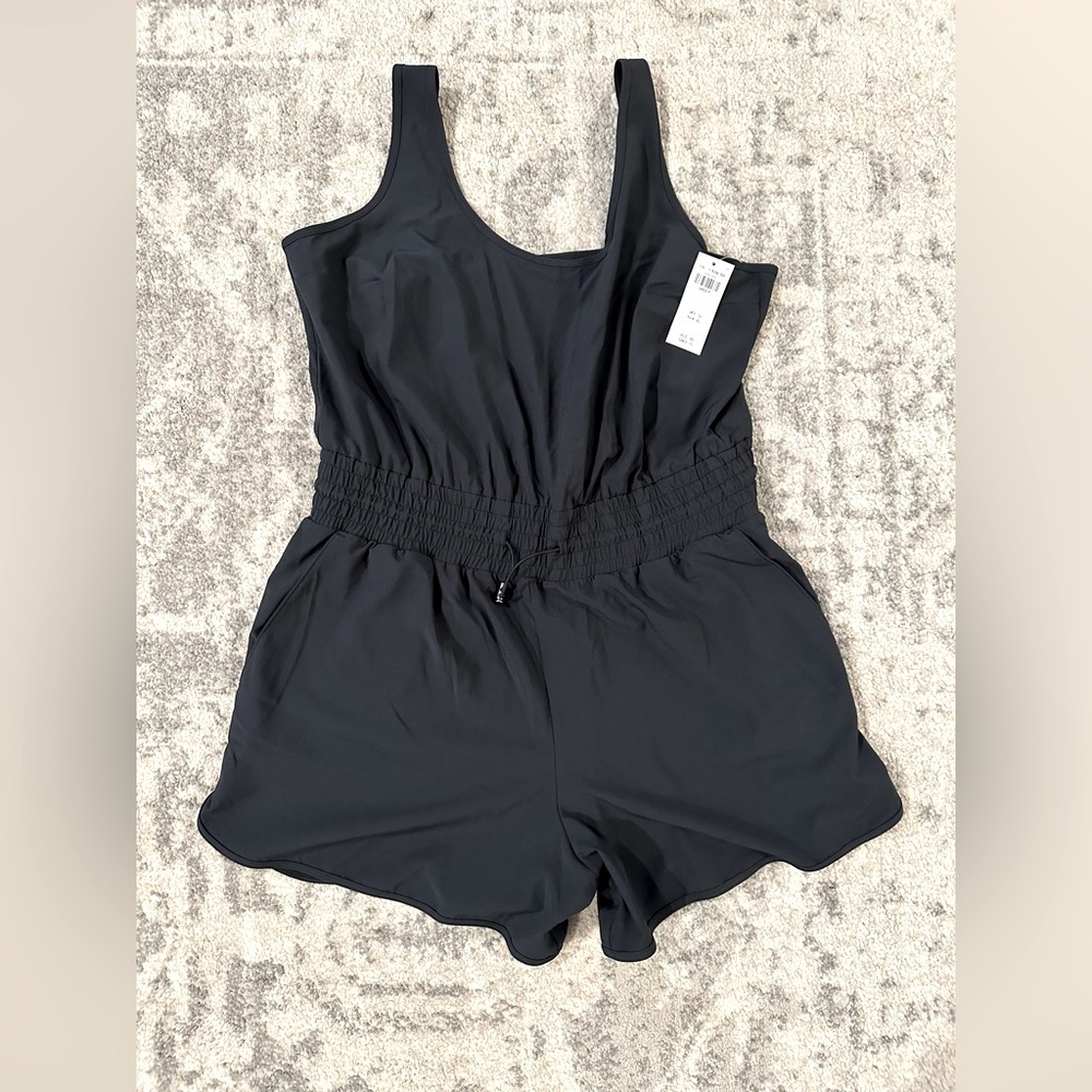 Abercrombie & Fitch Traveler Romper NWT ✨